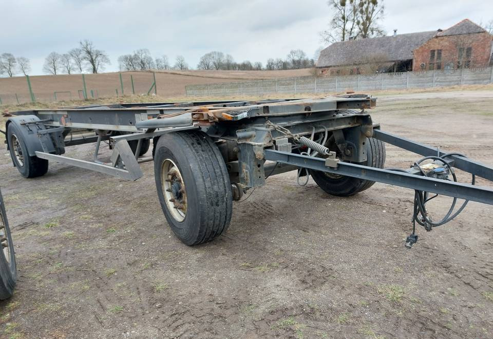 Krone BDF Laweta Rama 2015 - Konteinerveduk/ Tõstuk järelhaagis: pilt 4 Krone BDF Laweta Rama 2015 - Konteinerveduk/ Tõstuk järelhaagis: pilt 4