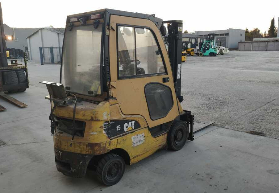 CAT Lift Trucks GP15N - Gaasitõstuk: pilt 3 CAT Lift Trucks GP15N - Gaasitõstuk: pilt 3