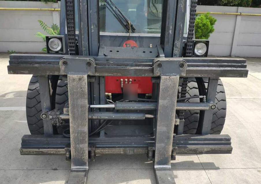 Dan Truck 9680 DD - Diiseltõstuk: pilt 4 Dan Truck 9680 DD - Diiseltõstuk: pilt 4