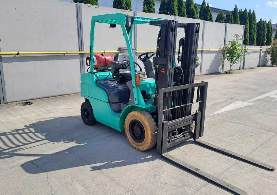 Mitsubishi FG25N - Gaasitõstuk: pilt 2 Mitsubishi FG25N - Gaasitõstuk: pilt 2
