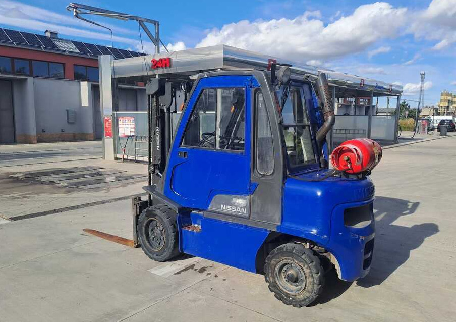 Nissan UG1D2E700683 - Gaasitõstuk: pilt 1 Nissan UG1D2E700683 - Gaasitõstuk: pilt 1