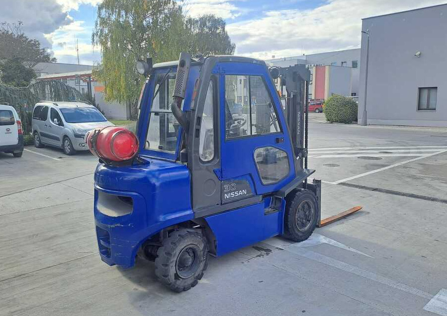 Nissan UG1D2E700683 - Gaasitõstuk: pilt 4 Nissan UG1D2E700683 - Gaasitõstuk: pilt 4