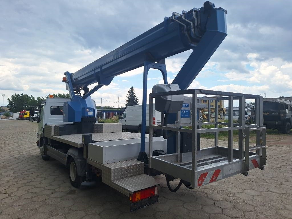 Mercedes-Benz Wumag WT 300 - Teleskooppoom: pilt 4 Mercedes-Benz Wumag WT 300 - Teleskooppoom: pilt 4