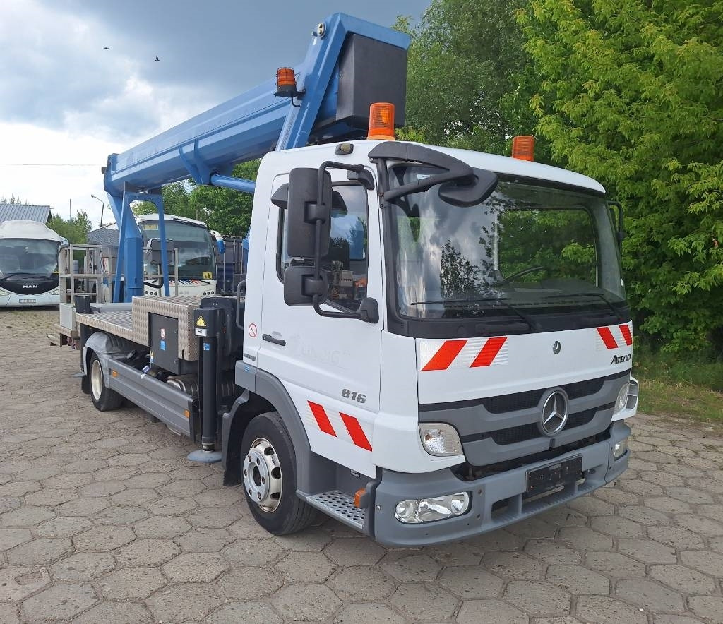 Mercedes-Benz Wumag WT 300 - Teleskooppoom: pilt 3 Mercedes-Benz Wumag WT 300 - Teleskooppoom: pilt 3