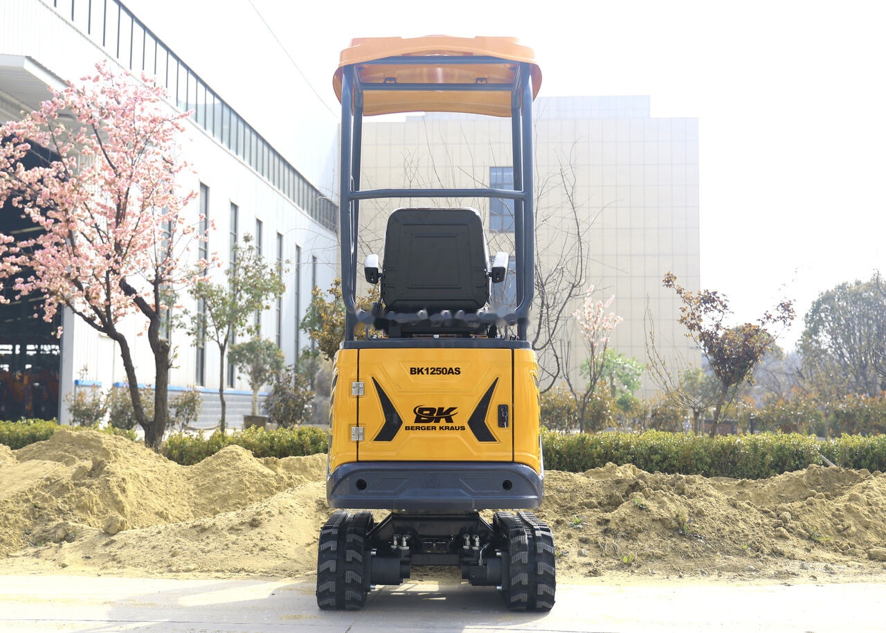 Berger Kraus BK1250AS excavator minikoparka Nowa KUBOTA - Miniekskavaator: pilt 2 Berger Kraus BK1250AS excavator minikoparka Nowa KUBOTA - Miniekskavaator: pilt 2
