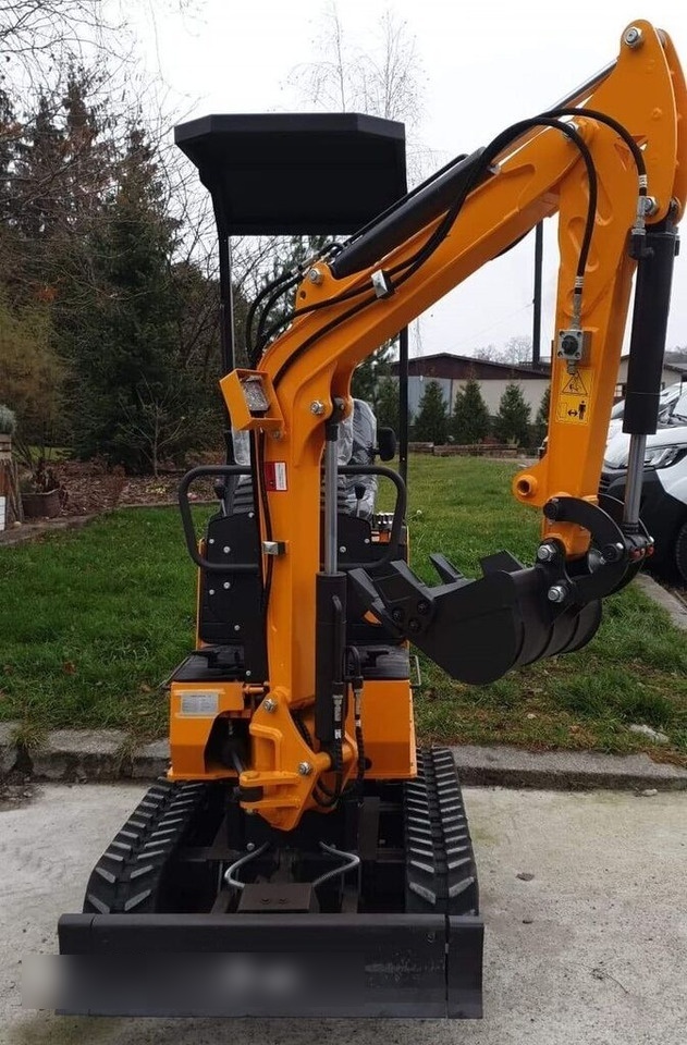 Berger Kraus Mini Excavator BK800BS torsion arm with FULL equipment - Miniekskavaator: pilt 2 Berger Kraus Mini Excavator BK800BS torsion arm with FULL equipment - Miniekskavaator: pilt 2