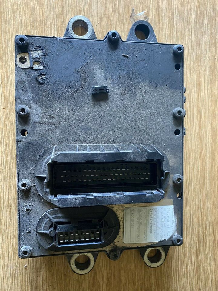 Atego EU3 Motorsteuergerät Steuergerät PLD mit Chip Schlüssel - Mootori juhtimisseade - Veoauto: pilt 3 Atego EU3 Motorsteuergerät Steuergerät PLD mit Chip Schlüssel - Mootori juhtimisseade - Veoauto: pilt 3