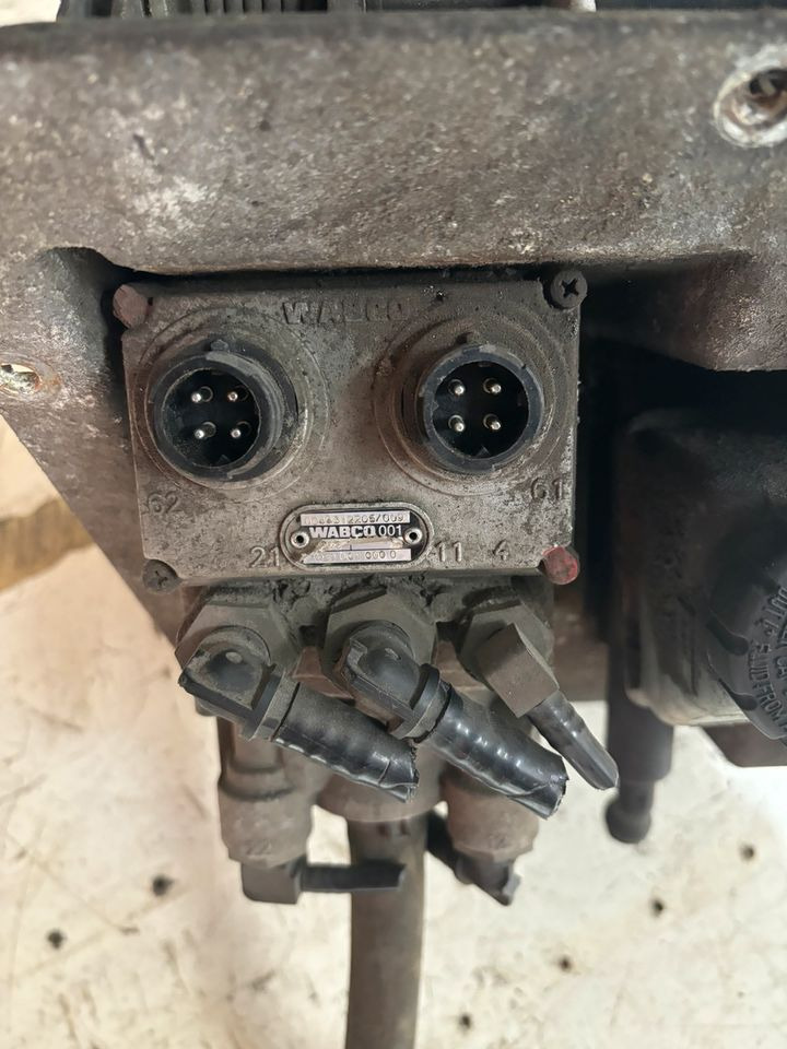 Atego Fußbremsventil Bremsventil A9702940001 WABCO 480001000 - Pedaal - Veoauto: pilt 3 Atego Fußbremsventil Bremsventil A9702940001 WABCO 480001000 - Pedaal - Veoauto: pilt 3