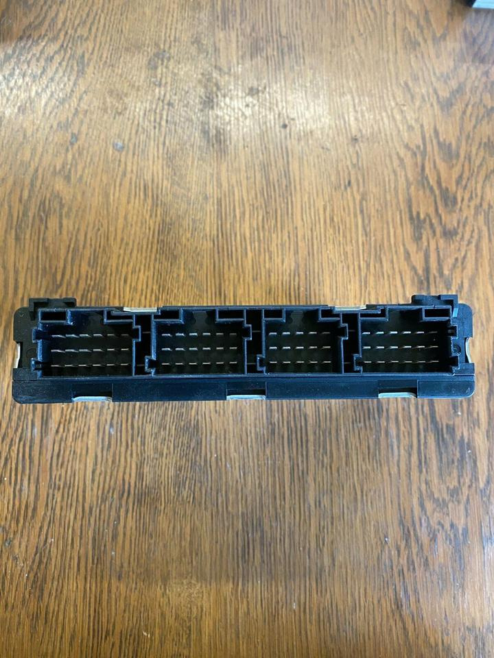 Elektronik FFR SIEMENS VDO Steuergerät MAN 81.25805.7084 - Mootori juhtimisseade - Veoauto: pilt 2 Elektronik FFR SIEMENS VDO Steuergerät MAN 81.25805.7084 - Mootori juhtimisseade - Veoauto: pilt 2