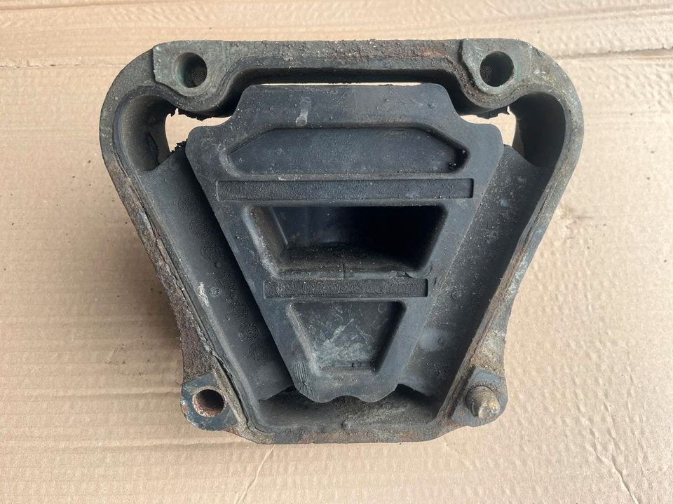 IVECO Stralis 450 Motorlager Motorhalter 3423650 - Mootori laager - Veoauto: pilt 2 IVECO Stralis 450 Motorlager Motorhalter 3423650 - Mootori laager - Veoauto: pilt 2