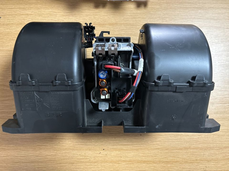 MAN BEHR BOSCH Innen Heizlüfter 9140010500 / H1968002 - Soojendus/ Ventilatsioon - Veoauto: pilt 2 MAN BEHR BOSCH Innen Heizlüfter 9140010500 / H1968002 - Soojendus/ Ventilatsioon - Veoauto: pilt 2