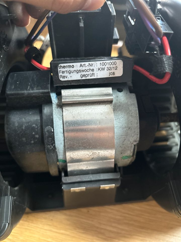 MAN BEHR BOSCH Innen Heizlüfter 9140010500 / H1968002 - Soojendus/ Ventilatsioon - Veoauto: pilt 3 MAN BEHR BOSCH Innen Heizlüfter 9140010500 / H1968002 - Soojendus/ Ventilatsioon - Veoauto: pilt 3