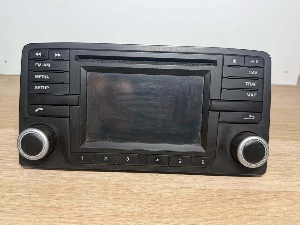 MAN BOSCH Multimedia Radio 81.28100-6026 - Juhtimissüsteem - Veoauto: pilt 2 MAN BOSCH Multimedia Radio 81.28100-6026 - Juhtimissüsteem - Veoauto: pilt 2