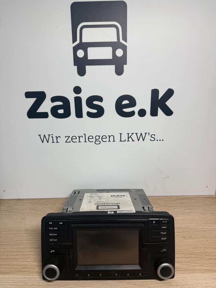 MAN BOSCH Multimedia Radio 81.28100-6026 - Juhtimissüsteem - Veoauto: pilt 1 MAN BOSCH Multimedia Radio 81.28100-6026 - Juhtimissüsteem - Veoauto: pilt 1