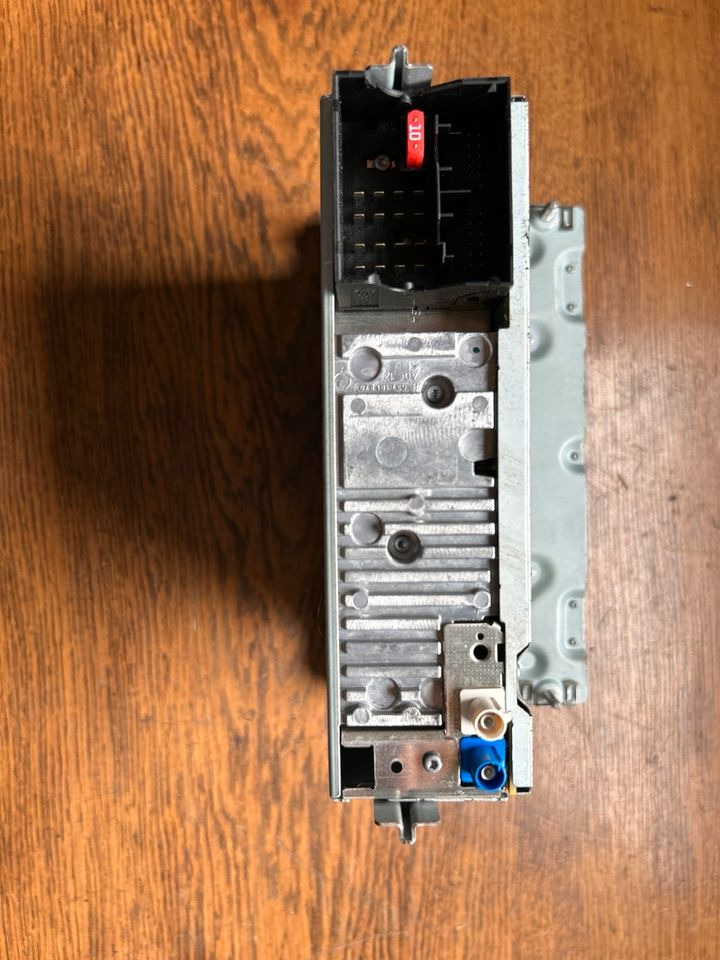 MAN Radio/Navigationssystem TGM BOSCH 81.28100-6017 - Juhtimissüsteem - Veoauto: pilt 4 MAN Radio/Navigationssystem TGM BOSCH 81.28100-6017 - Juhtimissüsteem - Veoauto: pilt 4
