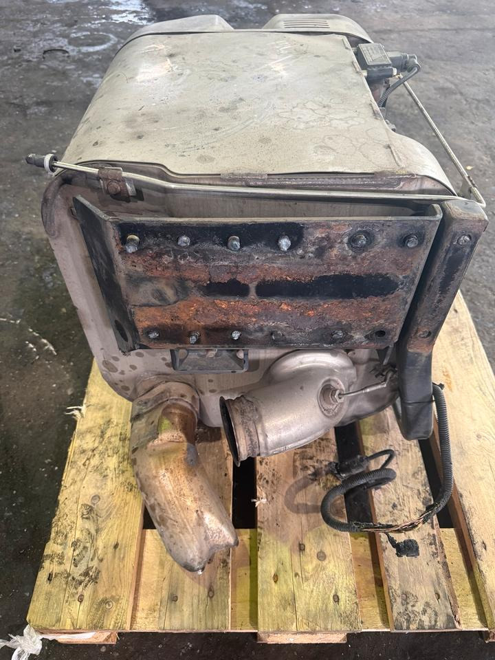 MAN TGL EU6 Auspuff Katalysator 81.15101-0490 - Väljalaskesüsteem - Veoauto: pilt 2 MAN TGL EU6 Auspuff Katalysator 81.15101-0490 - Väljalaskesüsteem - Veoauto: pilt 2