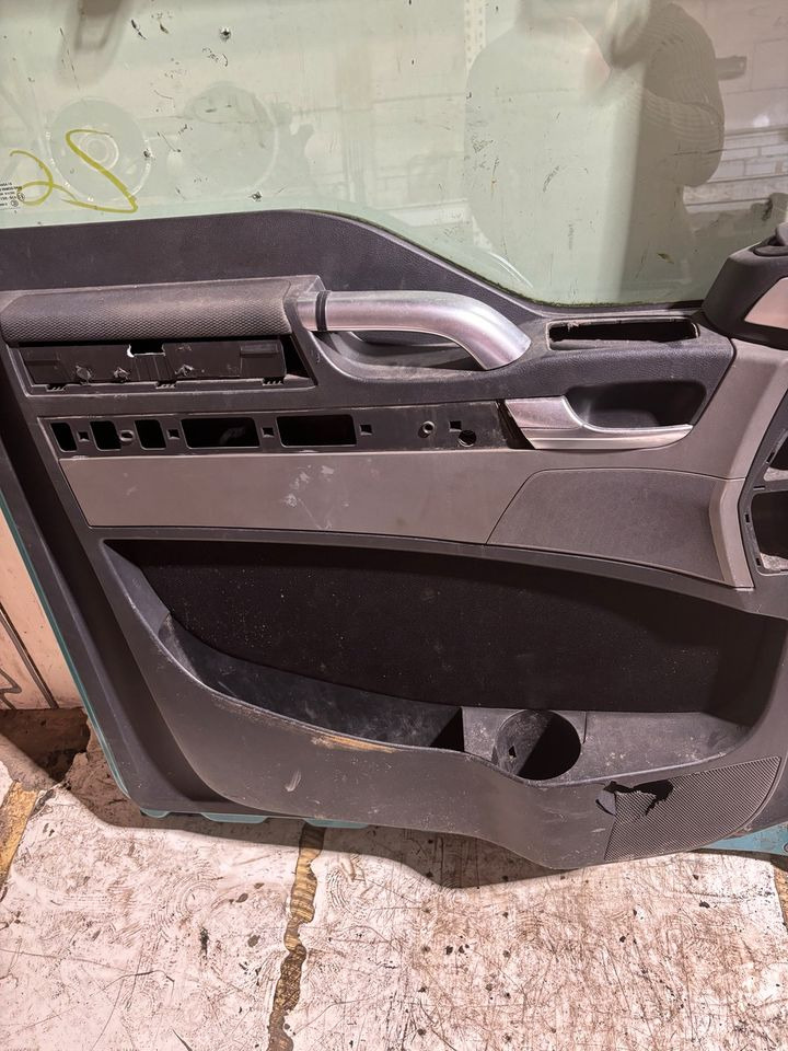 MAN TGX Fahrertür, Tür Türkis, Innenverkleidung LN 09 - Uks ja varuosad - Veoauto: pilt 4 MAN TGX Fahrertür, Tür Türkis, Innenverkleidung LN 09 - Uks ja varuosad - Veoauto: pilt 4