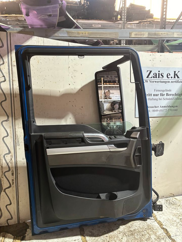 MAN TGX Fahrertür, Tür blau, Spiegel & Innenverkleidung LN 11 - Uks ja varuosad - Veoauto: pilt 3 MAN TGX Fahrertür, Tür blau, Spiegel & Innenverkleidung LN 11 - Uks ja varuosad - Veoauto: pilt 3