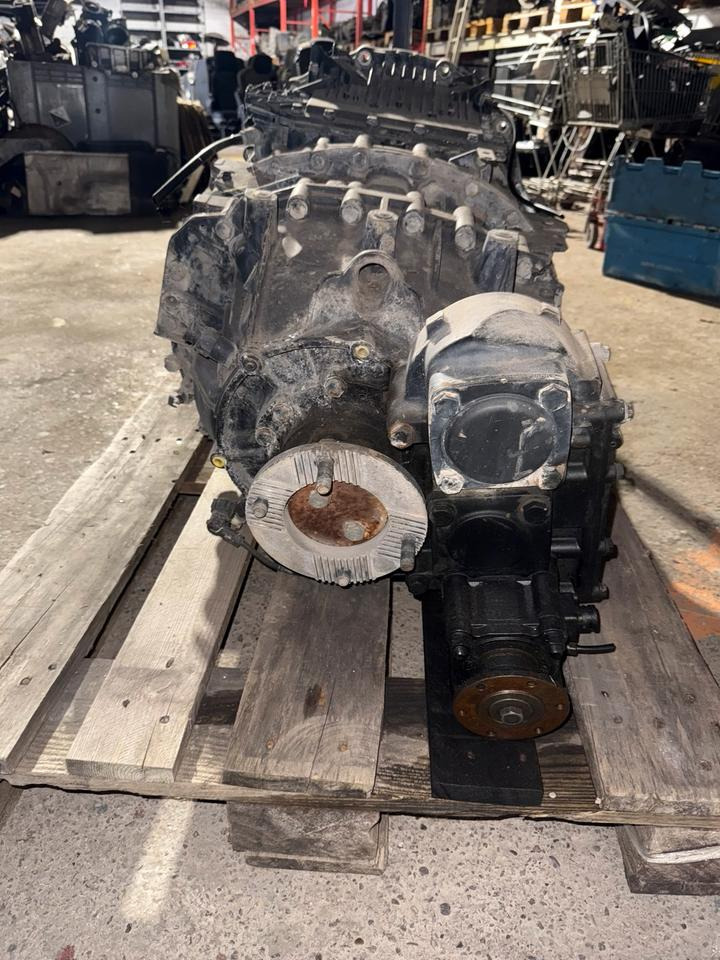 MAN ZF ASTRONIC 12 AS 2130 TD + Doppel Nebenantrieb - Käigukast - Veoauto: pilt 4 MAN ZF ASTRONIC 12 AS 2130 TD + Doppel Nebenantrieb - Käigukast - Veoauto: pilt 4