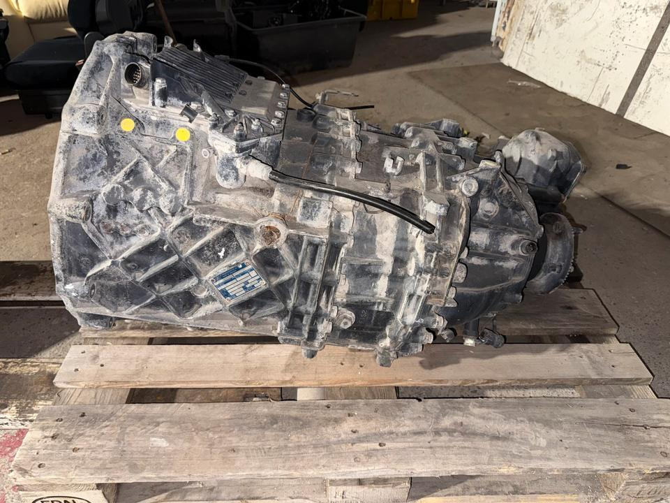 MAN ZF ASTRONIC 12 AS 2130 TD + Doppel Nebenantrieb - Käigukast - Veoauto: pilt 5 MAN ZF ASTRONIC 12 AS 2130 TD + Doppel Nebenantrieb - Käigukast - Veoauto: pilt 5