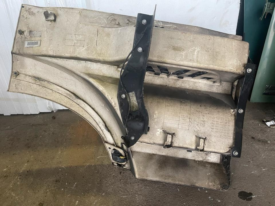Mercedes ACTROS MP4 Einstieg Links A9616662201 - Asteraud - Veoauto: pilt 2 Mercedes ACTROS MP4 Einstieg Links A9616662201 - Asteraud - Veoauto: pilt 2