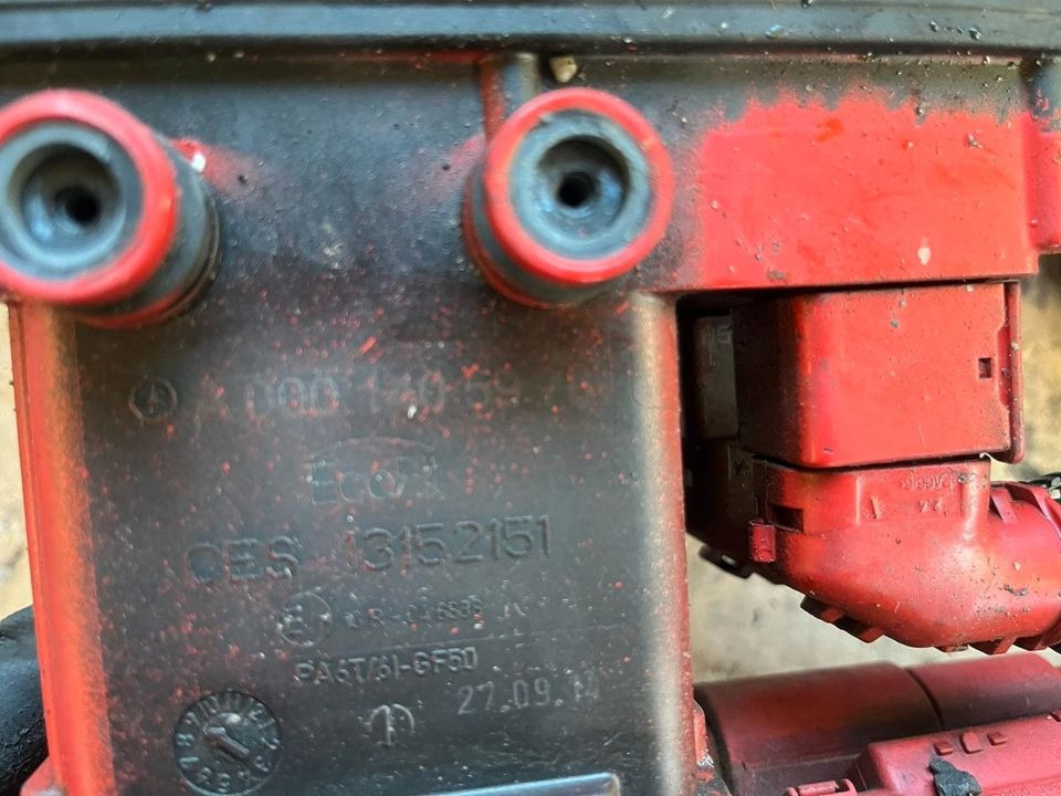 Mercedes Actros MP4 AdBlue Pumpe A0001405978 - Kütusepump - Veoauto: pilt 2 Mercedes Actros MP4 AdBlue Pumpe A0001405978 - Kütusepump - Veoauto: pilt 2