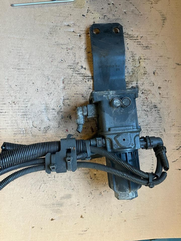 Mercedes Actros MP4 AdBlue Pumpe A0001407678 - Kütusepump - Veoauto: pilt 1 Mercedes Actros MP4 AdBlue Pumpe A0001407678 - Kütusepump - Veoauto: pilt 1