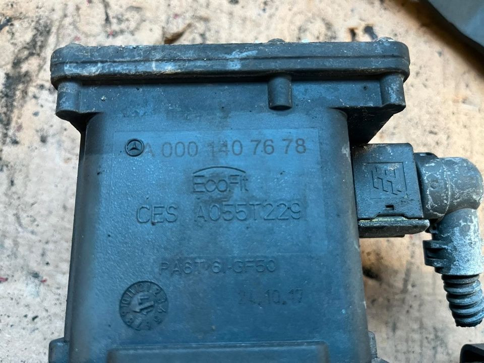 Mercedes Actros MP4 AdBlue Pumpe A0001407678 - Kütusepump - Veoauto: pilt 2 Mercedes Actros MP4 AdBlue Pumpe A0001407678 - Kütusepump - Veoauto: pilt 2