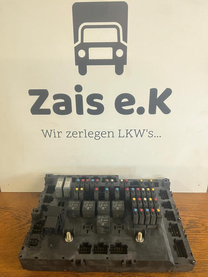 Mercedes Actros MP4 Single-SAM Sicherungskasten A0014463658 - Kaitse - Veoauto: pilt 1 Mercedes Actros MP4 Single-SAM Sicherungskasten A0014463658 - Kaitse - Veoauto: pilt 1