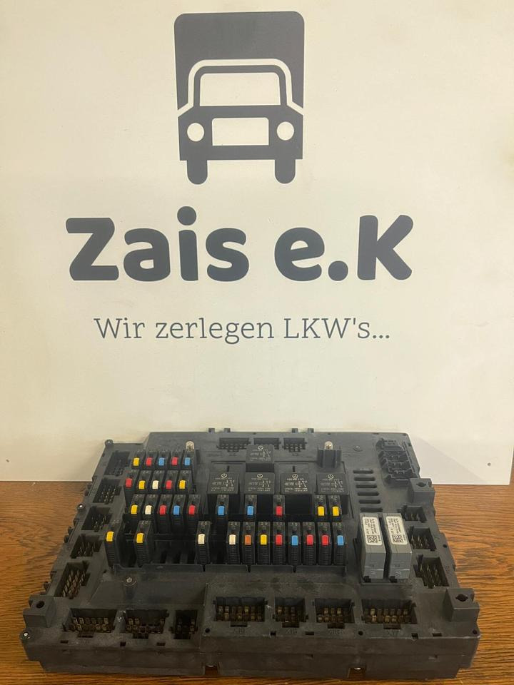 Mercedes Actros MP4 Single-SAM Sicherungskasten A0014467658 - Kaitse - Veoauto: pilt 1 Mercedes Actros MP4 Single-SAM Sicherungskasten A0014467658 - Kaitse - Veoauto: pilt 1