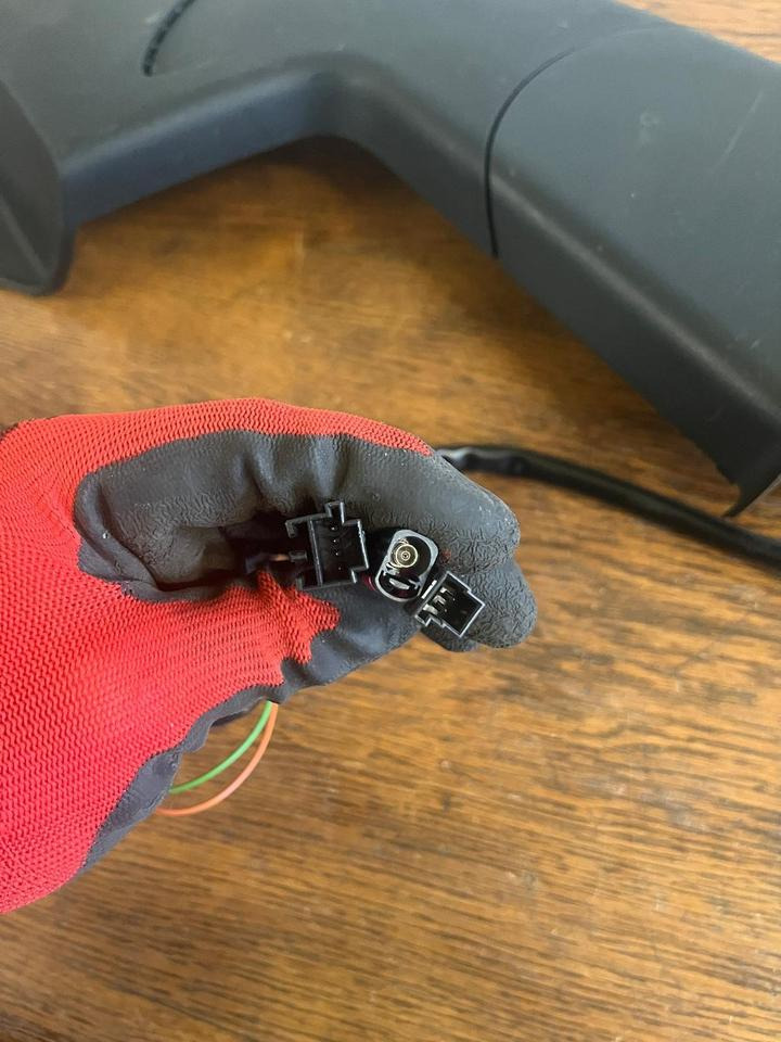 Mercedes Actros MP5 Seitenspiegel Außenspiegel rechts A9608103513 - Tahavaatepeegel - Veoauto: pilt 5 Mercedes Actros MP5 Seitenspiegel Außenspiegel rechts A9608103513 - Tahavaatepeegel - Veoauto: pilt 5