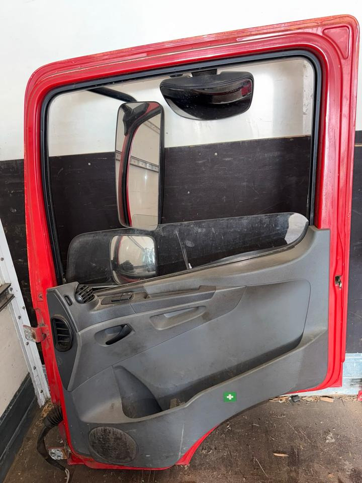 Mercedes Atego 2 Beifahrertür Rot Spiegel Innenverkleidung LN 77 - Uks ja varuosad - Veoauto: pilt 2 Mercedes Atego 2 Beifahrertür Rot Spiegel Innenverkleidung LN 77 - Uks ja varuosad - Veoauto: pilt 2