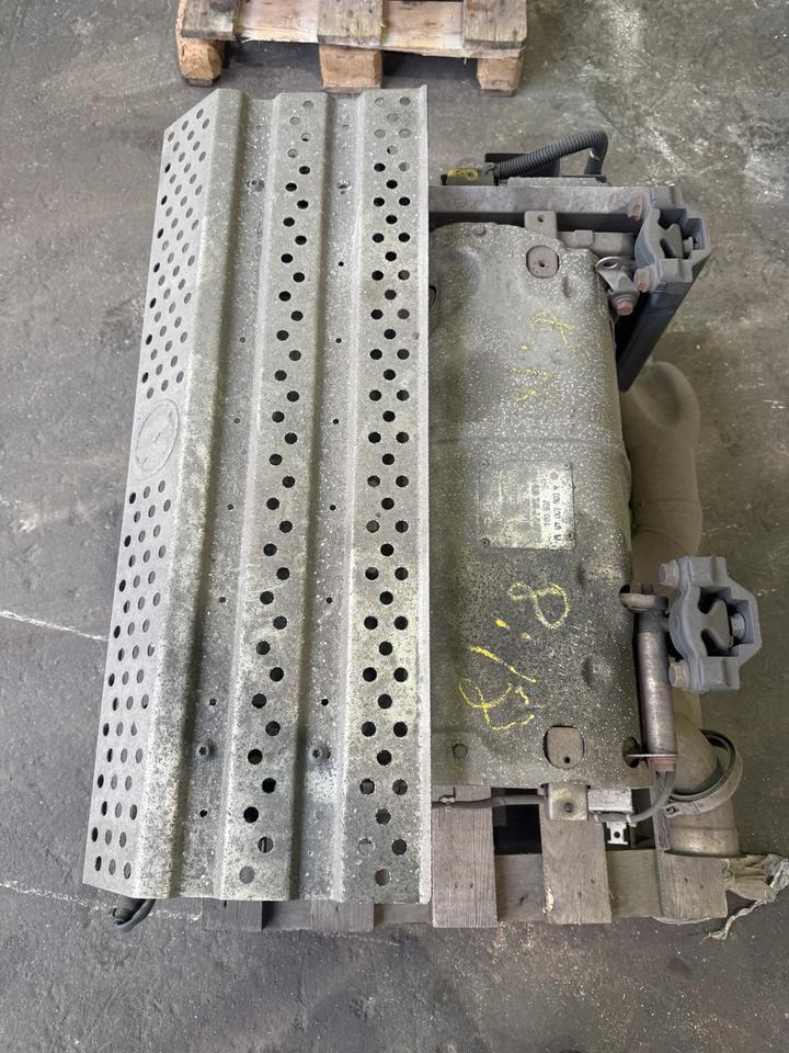 Mercedes Atego 4 EU6 Auspuff Katalysator A0064904012 - Katalüüsmuundur - Veoauto: pilt 5 Mercedes Atego 4 EU6 Auspuff Katalysator A0064904012 - Katalüüsmuundur - Veoauto: pilt 5
