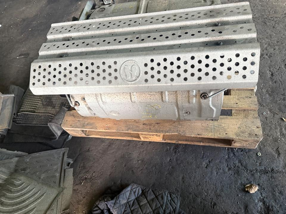 Mercedes Atego 4 EU6 Auspuff Katalysator A0074909712 - Katalüüsmuundur - Veoauto: pilt 2 Mercedes Atego 4 EU6 Auspuff Katalysator A0074909712 - Katalüüsmuundur - Veoauto: pilt 2