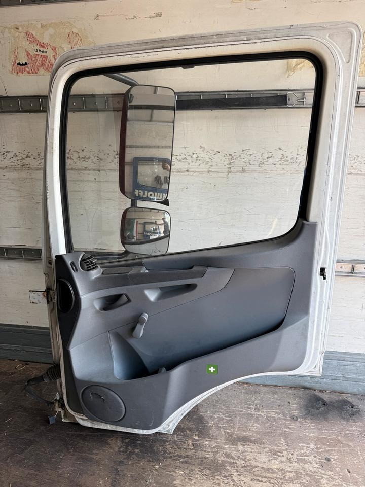 Mercedes Atego Beifahrertür Weiß Spiegel Innenverkleidung LN 75 - Uks ja varuosad - Veoauto: pilt 2 Mercedes Atego Beifahrertür Weiß Spiegel Innenverkleidung LN 75 - Uks ja varuosad - Veoauto: pilt 2