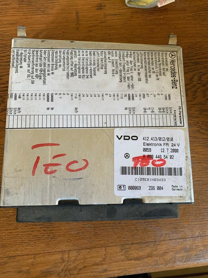 Mercedes Atego Elektronik FR Steuergerät A 000 446 54 02 - Mootori juhtimisseade - Veoauto: pilt 1 Mercedes Atego Elektronik FR Steuergerät A 000 446 54 02 - Mootori juhtimisseade - Veoauto: pilt 1