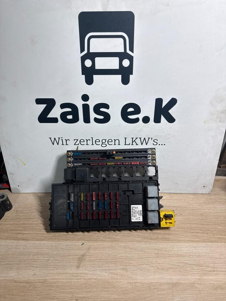Mercedes Atego Sicherungskasten A0015432015 - Elektrisüsteem - Veoauto: pilt 1 Mercedes Atego Sicherungskasten A0015432015 - Elektrisüsteem - Veoauto: pilt 1