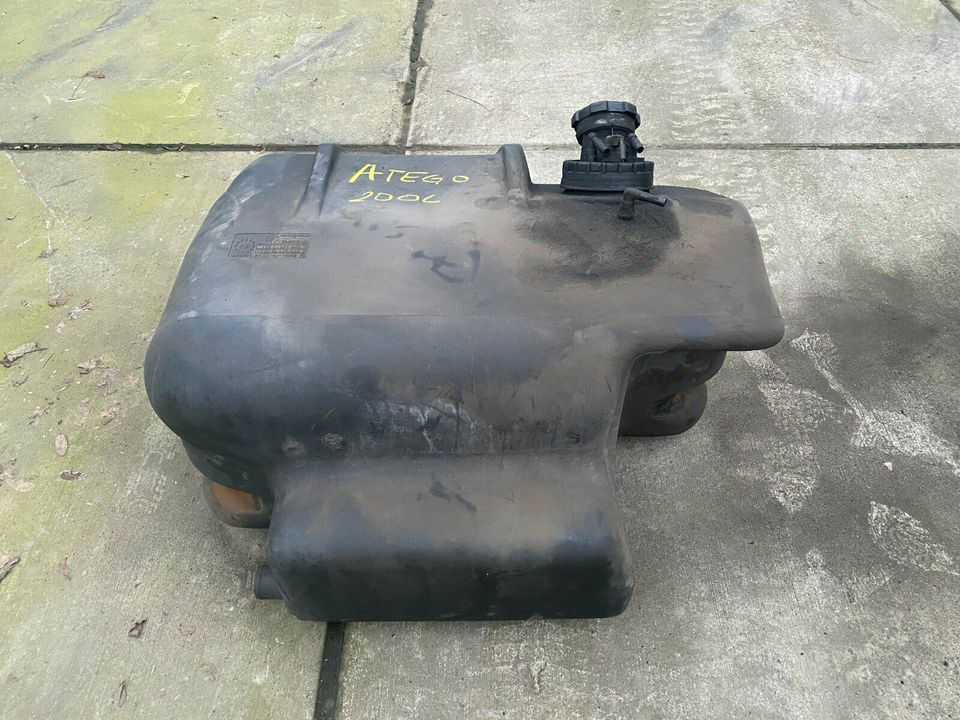Mercedes Atego Tank Tankbehälter A 9704711501, A9704711201 - Kütusepaak - Veoauto: pilt 2 Mercedes Atego Tank Tankbehälter A 9704711501, A9704711201 - Kütusepaak - Veoauto: pilt 2