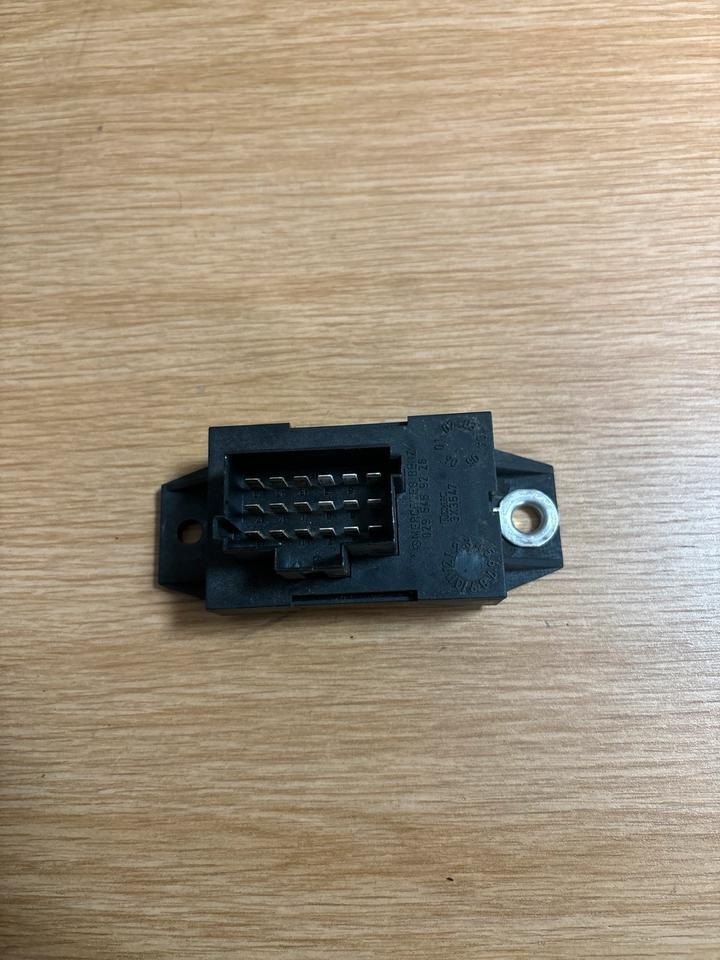 Mercedes Atego elektromagnetischer Filter A0295459228 - Elektrisüsteem - Veoauto: pilt 1 Mercedes Atego elektromagnetischer Filter A0295459228 - Elektrisüsteem - Veoauto: pilt 1