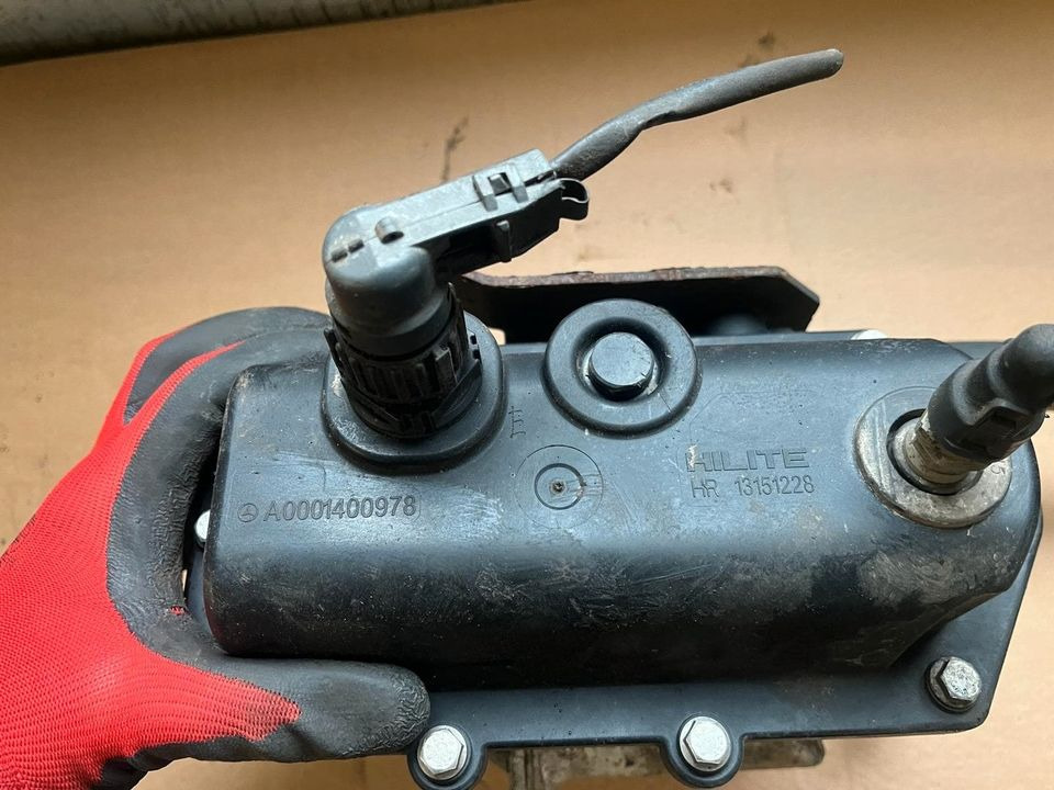 Mercedes-Benz Actros Atego EU4 EU5 AdBlue Pumpe A0001400978 - Kütusepump - Veoauto: pilt 2 Mercedes-Benz Actros Atego EU4 EU5 AdBlue Pumpe A0001400978 - Kütusepump - Veoauto: pilt 2