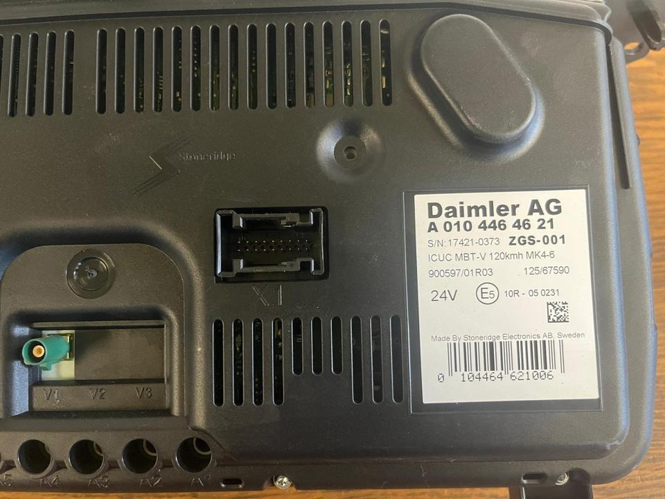 Mercedes Benz Actros MP4 Kombiinstrument / Tacho A0104464621 - Armatuurlaud - Veoauto: pilt 4 Mercedes Benz Actros MP4 Kombiinstrument / Tacho A0104464621 - Armatuurlaud - Veoauto: pilt 4