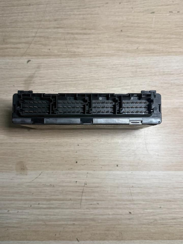 Mercedes Elektronik FR Steuergerät A0014461302 - Mootori juhtimisseade - Veoauto: pilt 4 Mercedes Elektronik FR Steuergerät A0014461302 - Mootori juhtimisseade - Veoauto: pilt 4