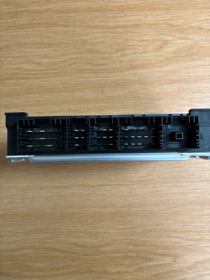 Mercedes KNORR BREMSE ABS Elektronik Steuergerät A0004464314 - Mootori juhtimisseade - Veoauto: pilt 3 Mercedes KNORR BREMSE ABS Elektronik Steuergerät A0004464314 - Mootori juhtimisseade - Veoauto: pilt 3