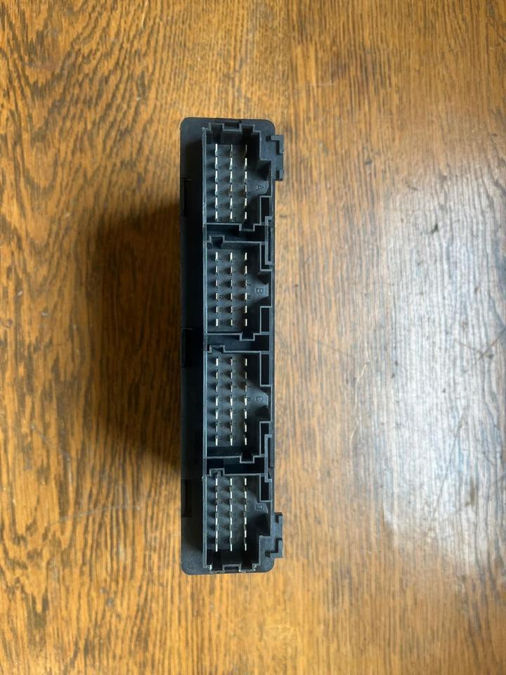 Mercedes Siemens VDO Electronic CPC/FR Steuergerät A0014465902 - Mootori juhtimisseade - Veoauto: pilt 3 Mercedes Siemens VDO Electronic CPC/FR Steuergerät A0014465902 - Mootori juhtimisseade - Veoauto: pilt 3