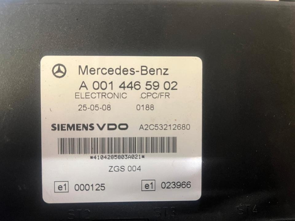 Mercedes Siemens VDO Electronic CPC/FR Steuergerät A0014465902 - Mootori juhtimisseade - Veoauto: pilt 2 Mercedes Siemens VDO Electronic CPC/FR Steuergerät A0014465902 - Mootori juhtimisseade - Veoauto: pilt 2