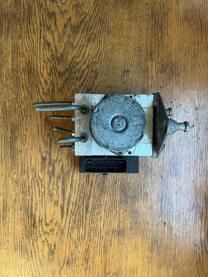 Mercedes Sprinter Hydraulikblock ABS Pumpe A0074314612 - Hüdraulika - Veoauto: pilt 1 Mercedes Sprinter Hydraulikblock ABS Pumpe A0074314612 - Hüdraulika - Veoauto: pilt 1