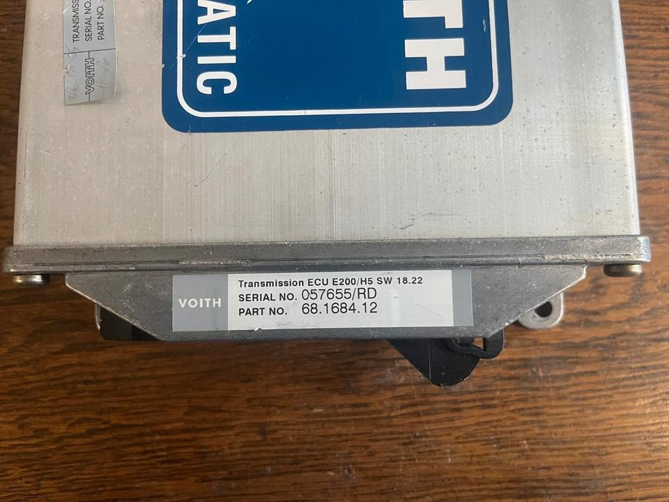 VOITH Automatik Getriebe Steuergerät A0014469710 - Mootori juhtimisseade - Veoauto: pilt 5 VOITH Automatik Getriebe Steuergerät A0014469710 - Mootori juhtimisseade - Veoauto: pilt 5