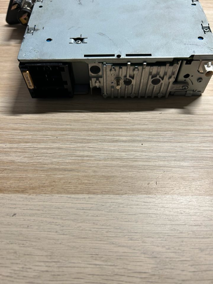 MAN BOSCH Multimedia Radio 24V 81.28101-6184 - Varuosa: pilt 5 MAN BOSCH Multimedia Radio 24V 81.28101-6184 - Varuosa: pilt 5
