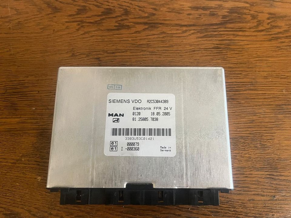 MAN SIEMENS VDO ELEKTRONIK FFR Steuergerät 81258057038 - Varuosa: pilt 2 MAN SIEMENS VDO ELEKTRONIK FFR Steuergerät 81258057038 - Varuosa: pilt 2