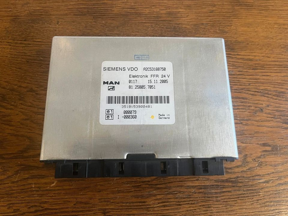 MAN SIEMENS VDO ELEKTRONIK FFR Steuergerät 81258057051 - Varuosa: pilt 2 MAN SIEMENS VDO ELEKTRONIK FFR Steuergerät 81258057051 - Varuosa: pilt 2